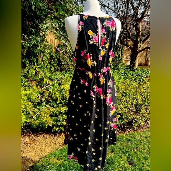 TORRID Floral🌺 Black Dress with Pink and Yellow Accents - Picture 6 of 6